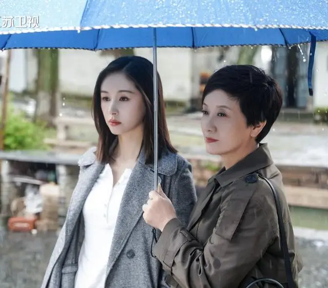 娱乐圈哪些女名星很矮_女明星身高与颜值不匹配_朱茵身高153cm演技颜值惊艳