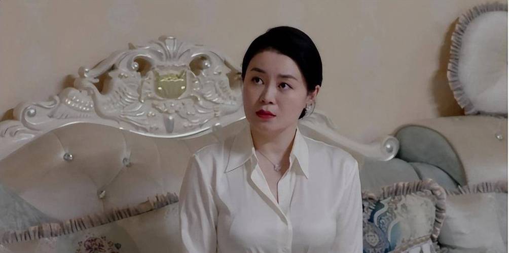 赵本山胸最大的女明星_赵本山女星_赵本山最美女